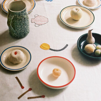 Nappe brodée hay