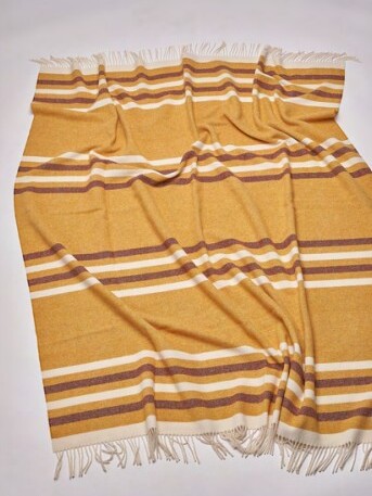 plaid laine vierge lagomoro moutarde lobjet royan