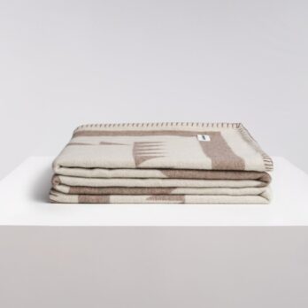 Plaid Geco Lagomoro pure laine vierge couleur noisette